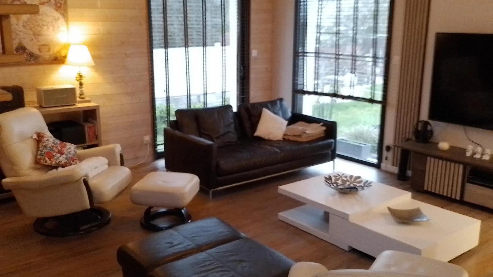 Chez Sylvie, Petit Dejeuner Offert Val-d'Ize Homestay