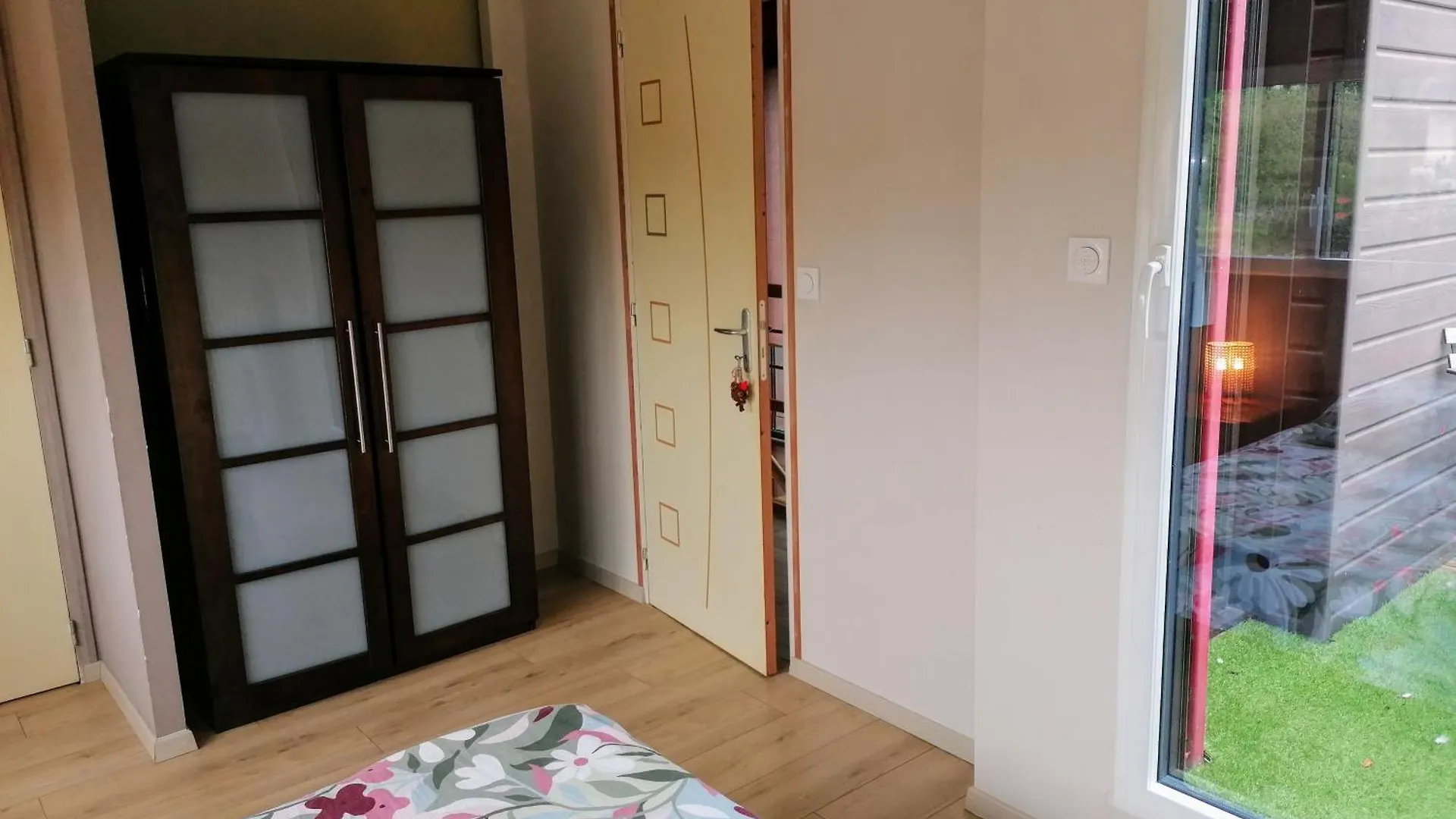 Chez Sylvie, Petit Dejeuner Offert Val-d'Ize Homestay